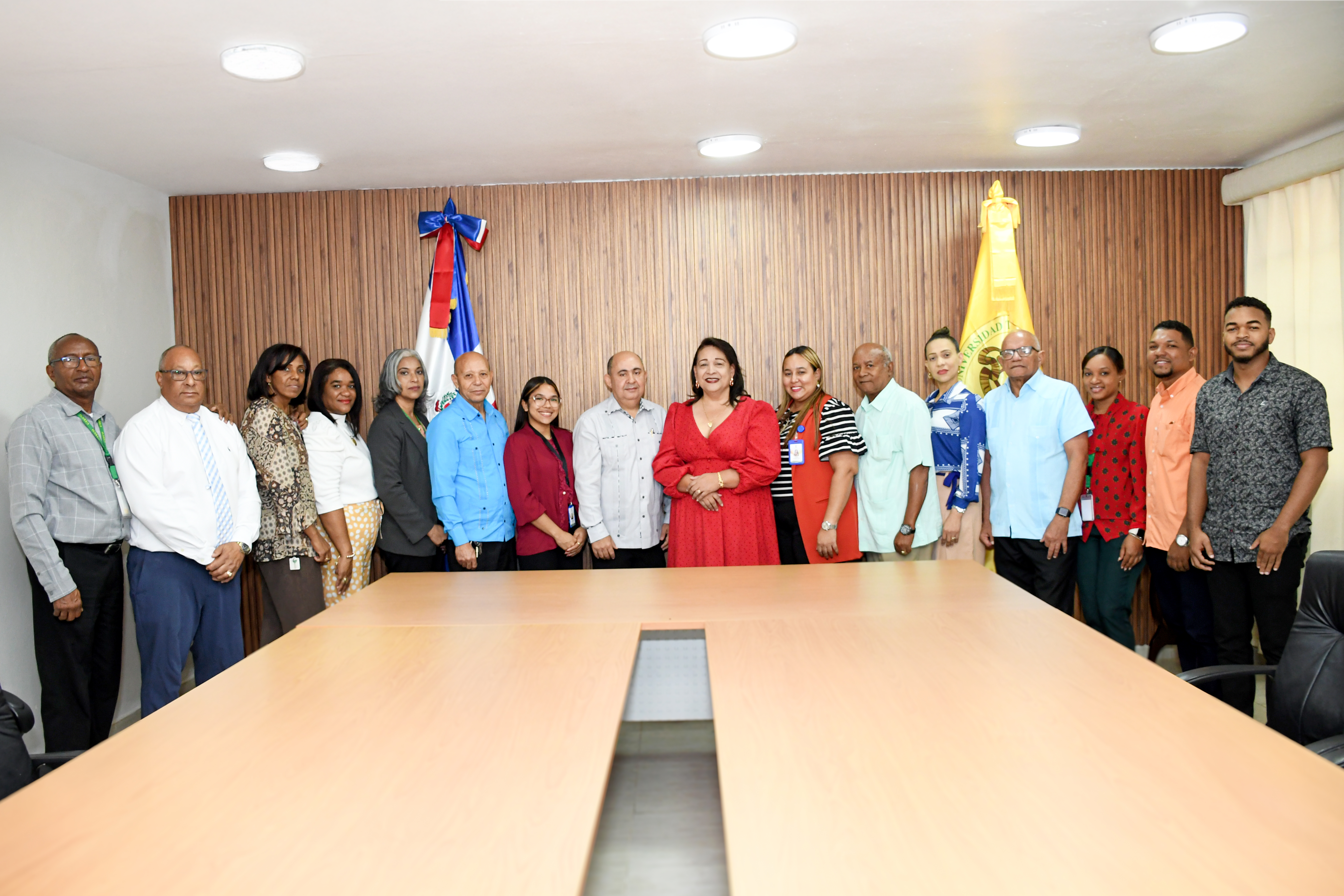Firma de Convenio - La cueva y Caballero